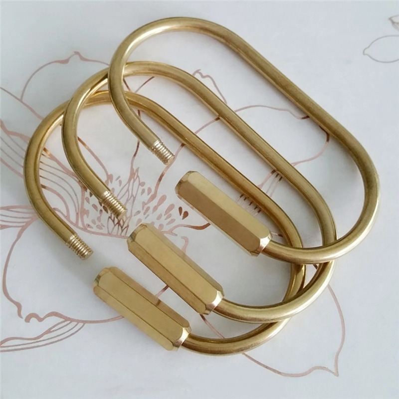 Solid Brass Screw Type D-Ring  - Edc Car Carry recensione e prezzo
