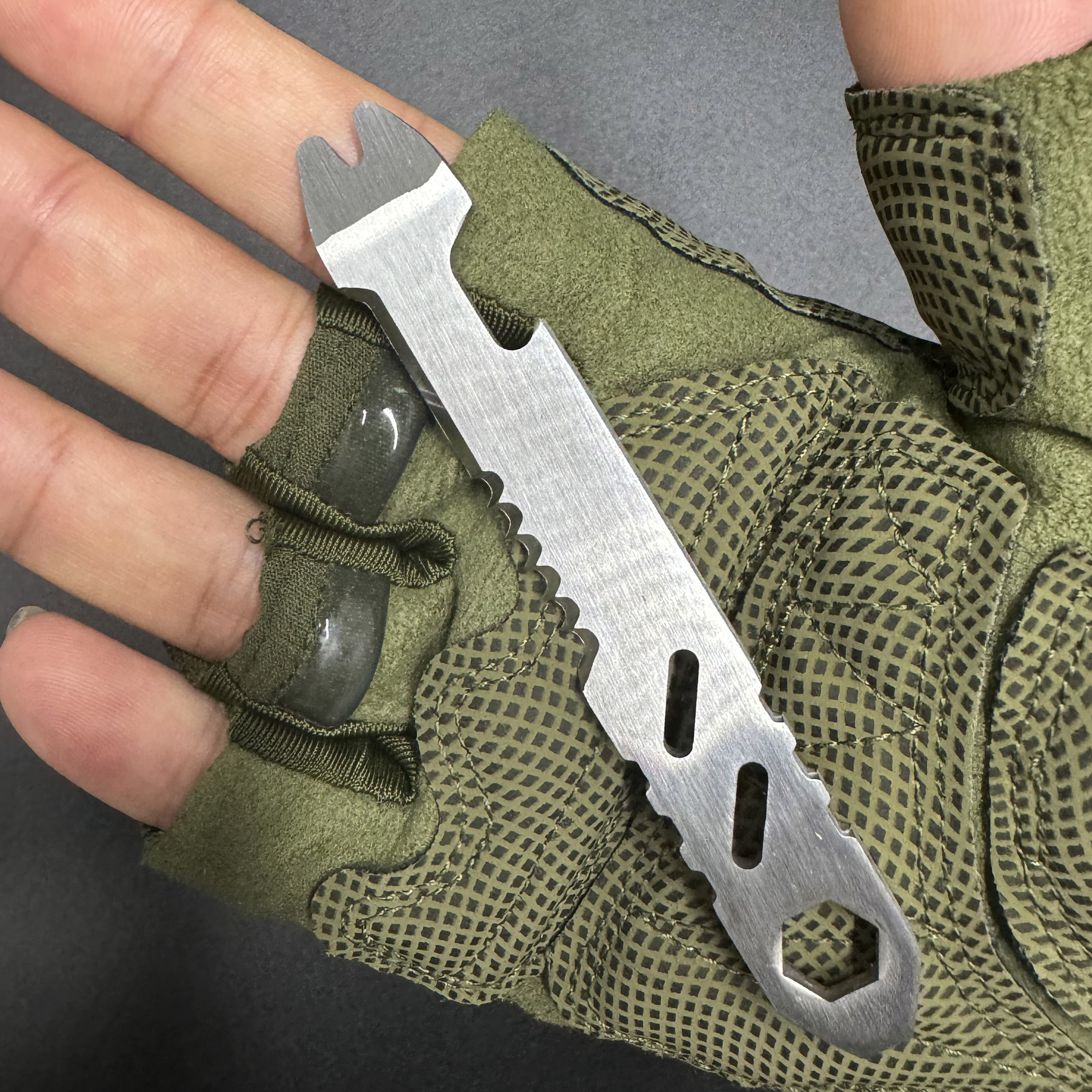 Mighty Bar Pocket Knife & Bott - Everyday Carry (Edc) Knife recensione e prezzo